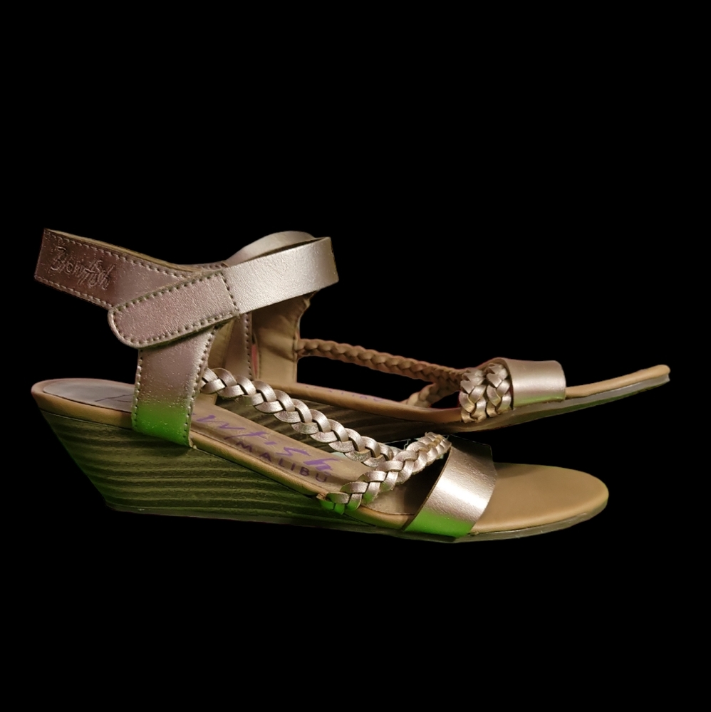 7.5 Metallic Blowfish Wedge Women's Shoe
